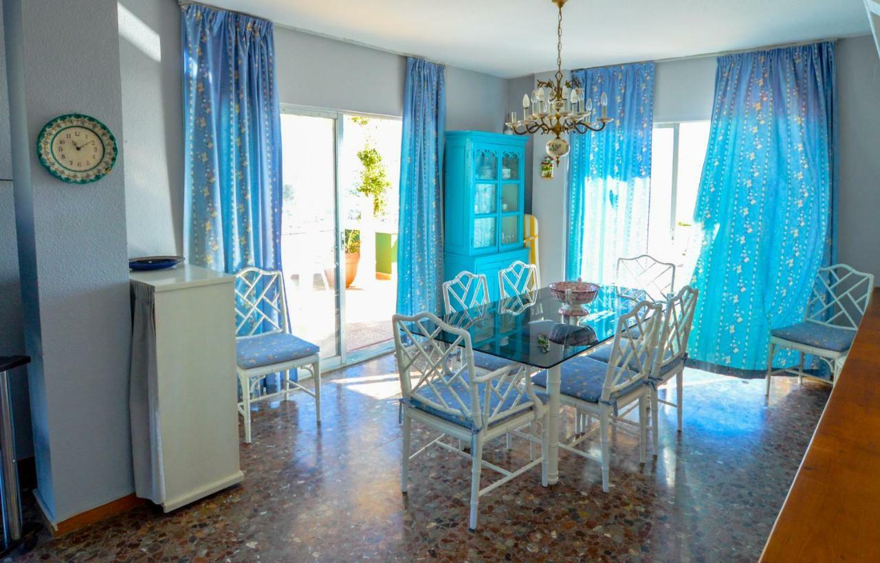 דירות פואנגירולה Atico Con Gran Terraza מראה חיצוני תמונה