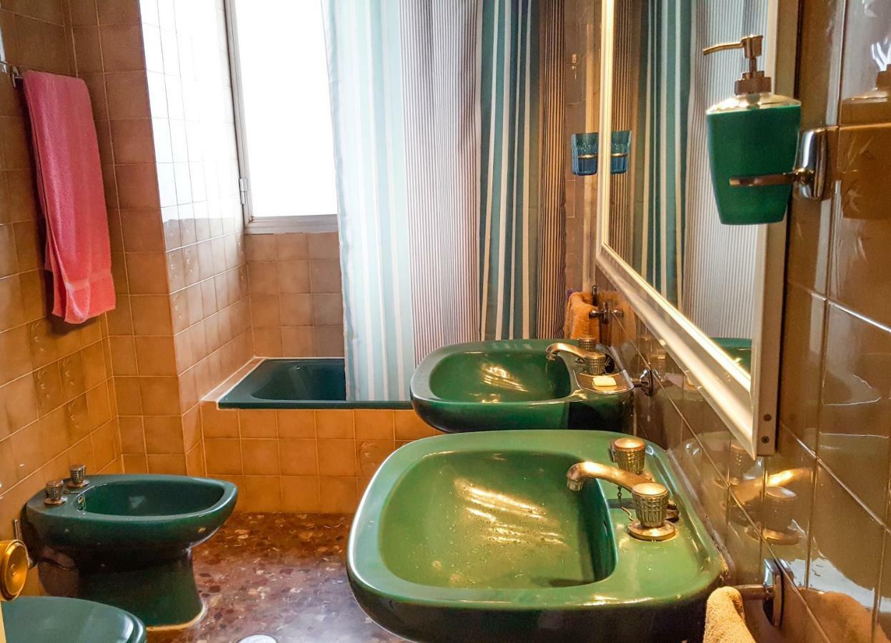 דירות פואנגירולה Atico Con Gran Terraza מראה חיצוני תמונה