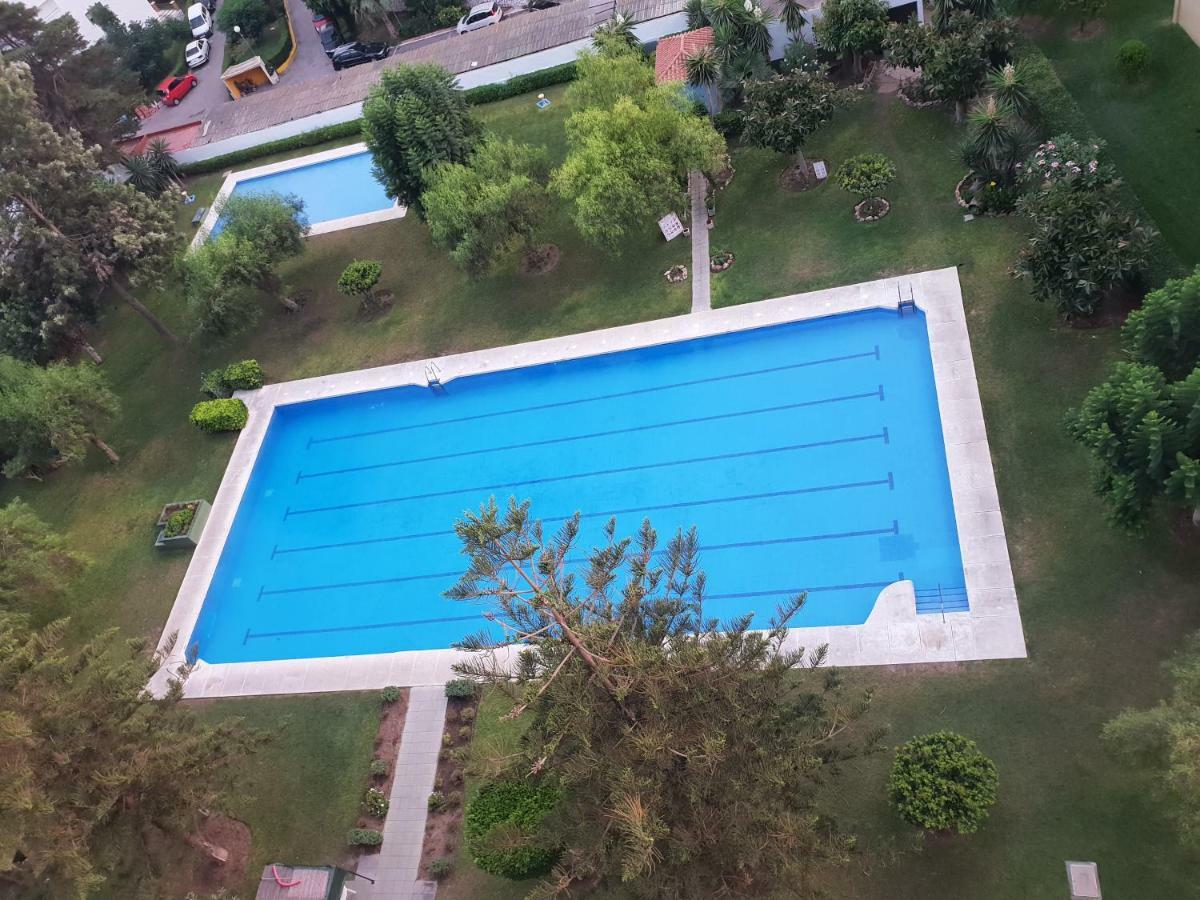 דירות פואנגירולה Atico Con Gran Terraza מראה חיצוני תמונה